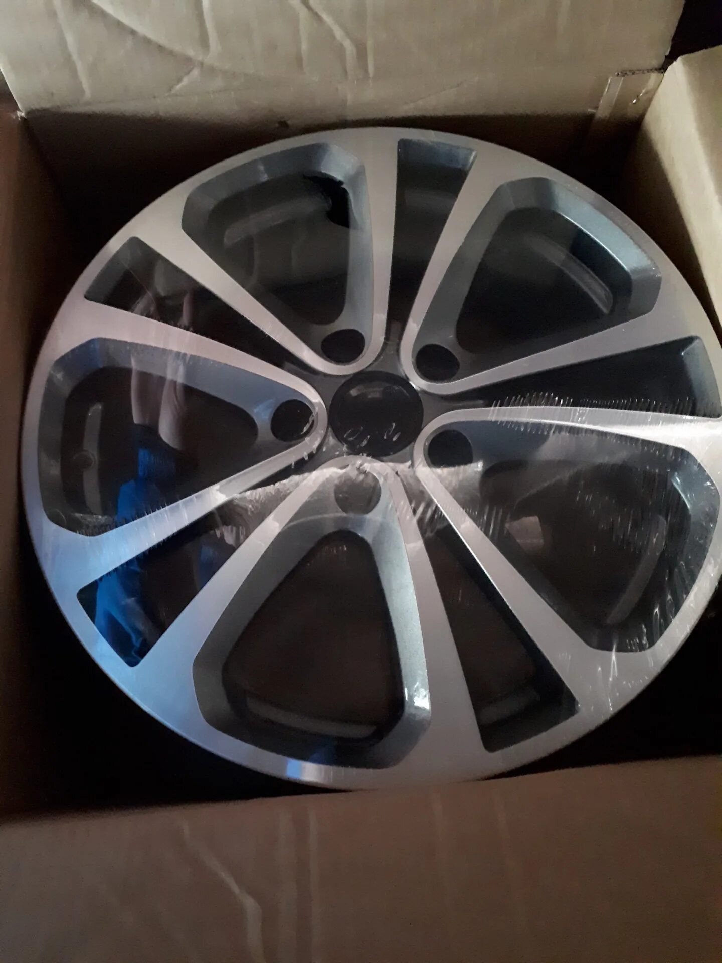 Kia optima r17 черная. Диски киа оптима 17. Колеса киа оптима r17. Диски на киа оптима r17. Kia optima r17.