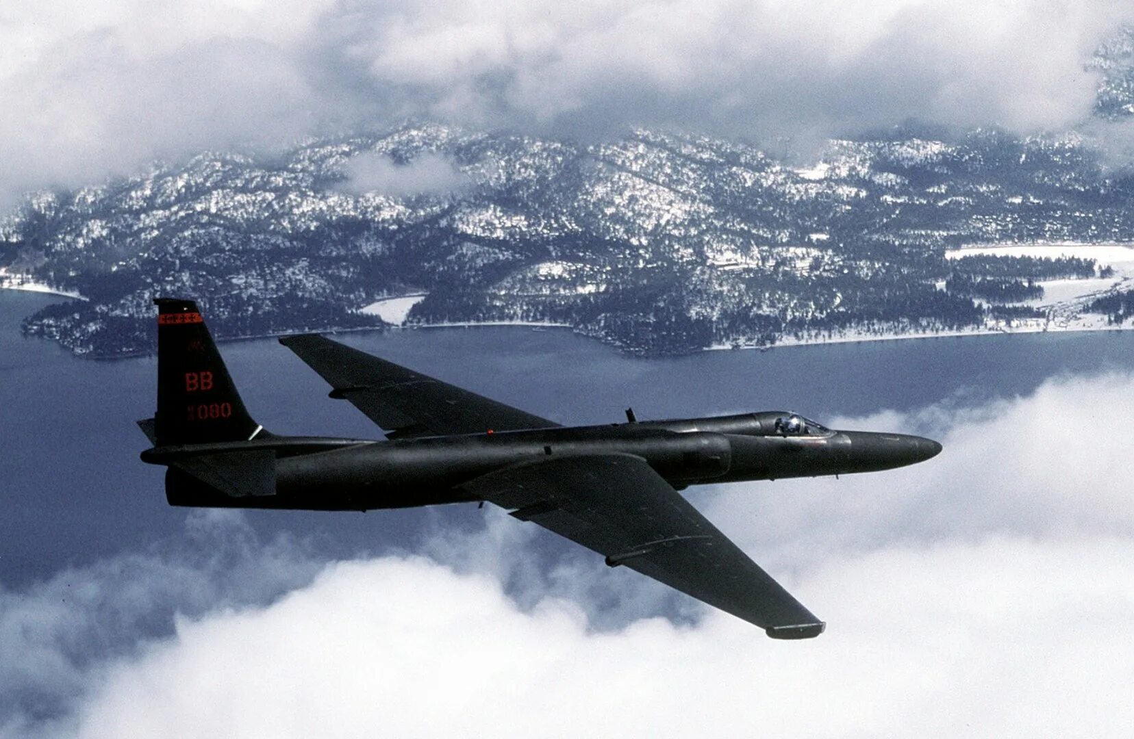 Lockheed u-2s. Lockheed u-2 dragon lady. Lockheed sr-71 самолет. Локхид u-2. Американский самолет-разведчик u-2.