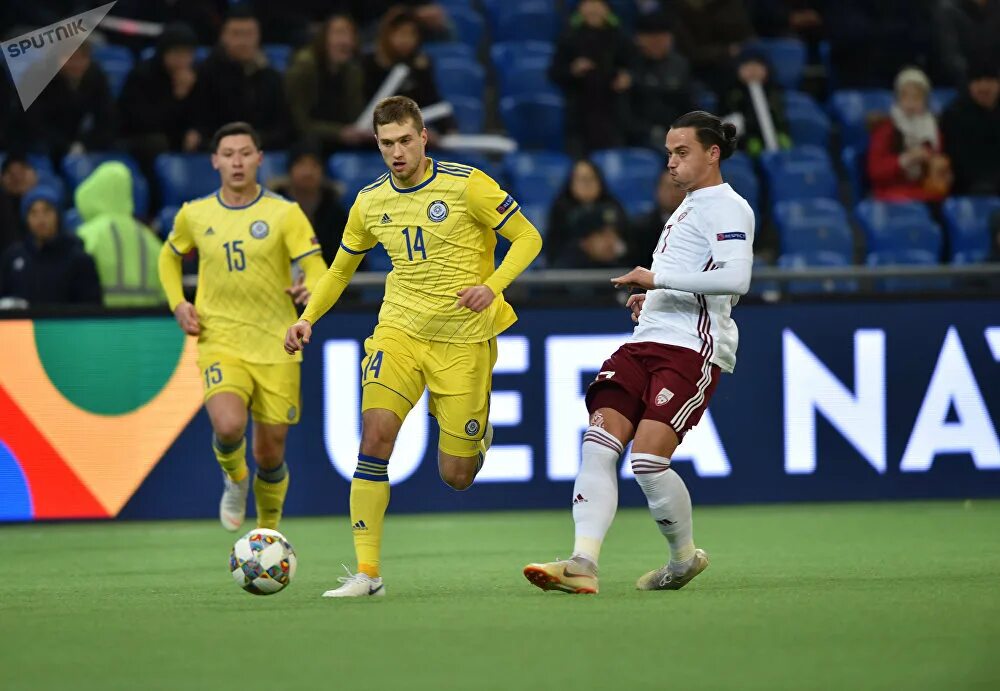 Сборная латвии по хоккею. Сборная латвии по хоккею. Казахстан латвия чм. Казахстан латвия хоккей. Латвия спорт.