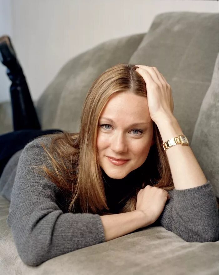 Линни. Лора линни венди бёрд. Лора линни hot. Лора линни hot. Laura linney 2004.