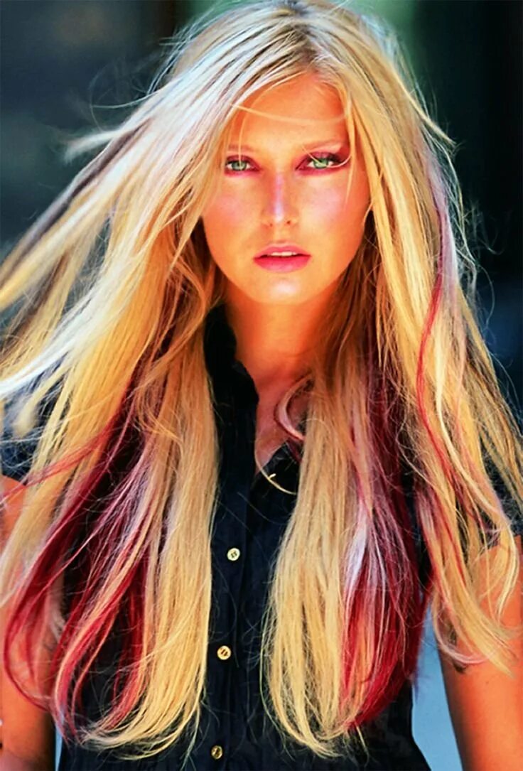 Яркое мелирование. Яркие пряди на светлых волосах. Пряди на светлые волосы. Мелирование блонд. Пряди на светлые волосы.