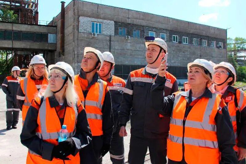 Новости евраза. Новости евраза. Нижний тагил день металлурга. Евраз компания. Евраз сотрудники.