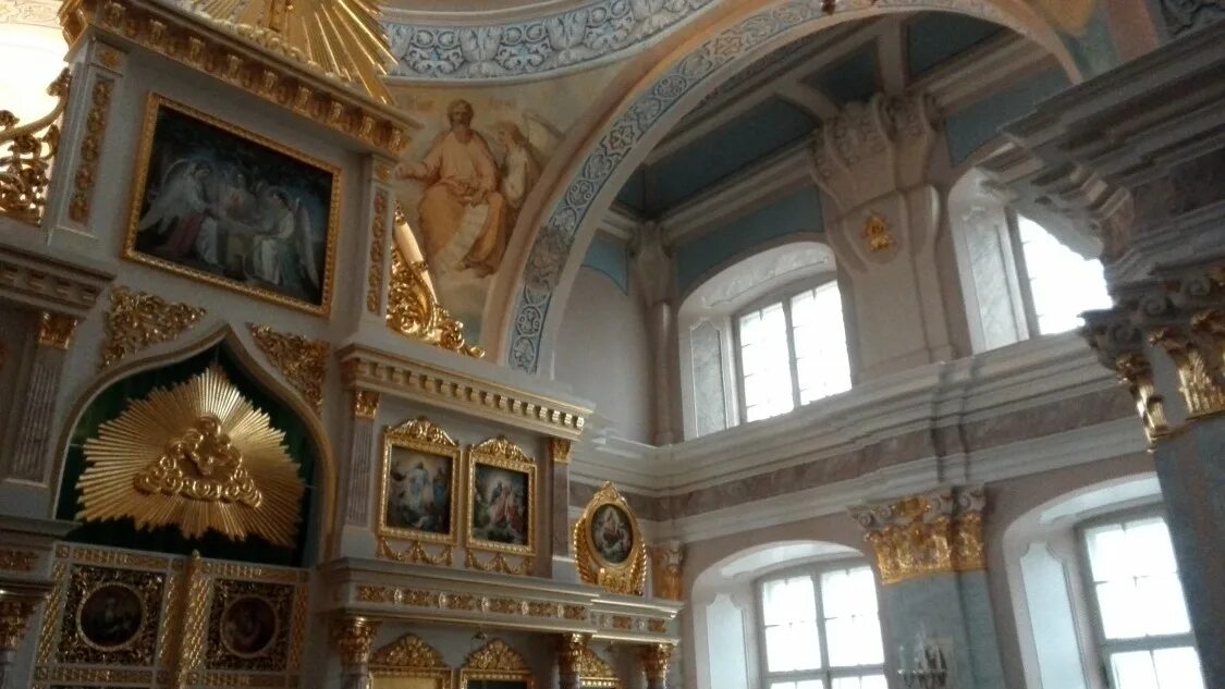 История александро-невской лавры в санкт-петербурге. Церковь феодора новгородского александро невской лавры. Церковь феодора новгородского александро невской лавры. Набережная реки монастырки 1. Церковь феодора новгородского александро невской лавры.