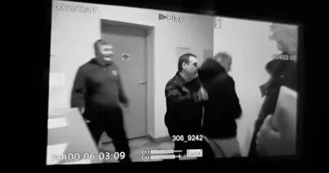 Нападение охранников