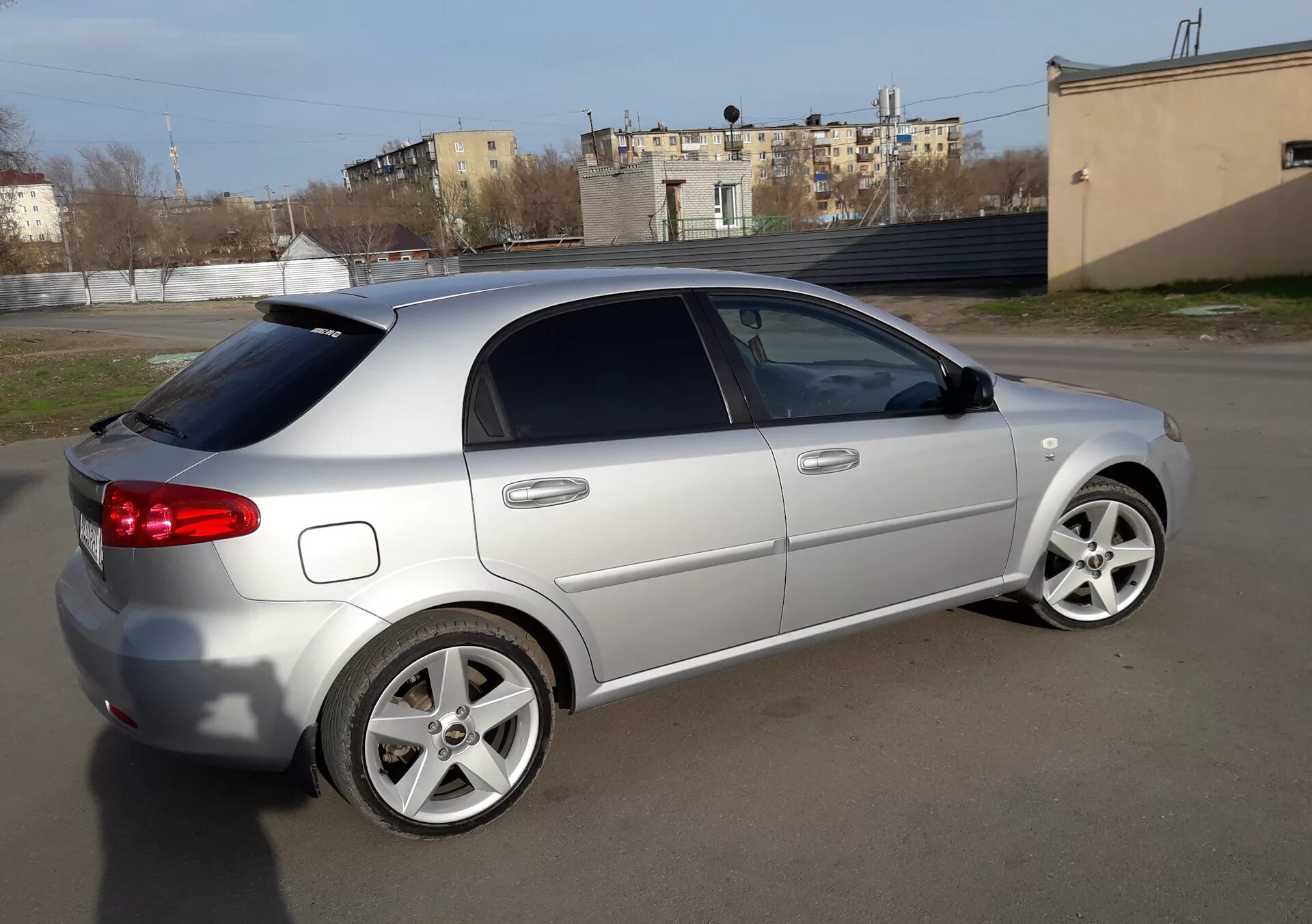 На дисках)) - Chevrolet Lacetti Sedan, 1,6 л, 2008 года колёсные диски DRIVE2