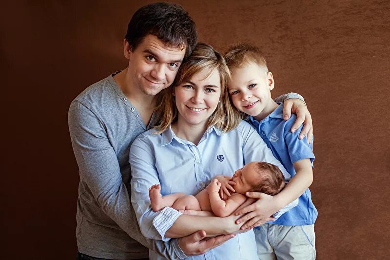 если в доме счастлива женщина. хочу семью цитаты. стали родителями. любовь родителей к детям. создать семью.