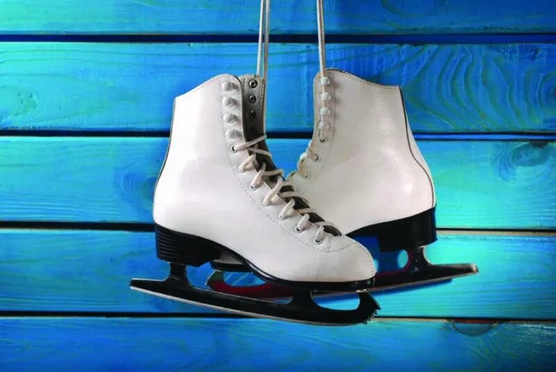 Трейлер коньки. Трейлер коньки. Трейлер коньки. Roces ice skate коньки. Серебряные коньки 2020.