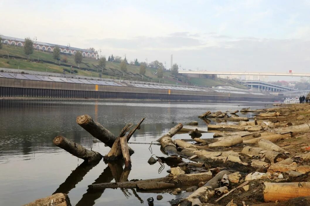 Вода в реке тура тюмень сегодня. Река тюменка в Тюмени. Уровень воды в реке тура Тюмень. Река тура Тюмень. Река Тобол Тюмень.