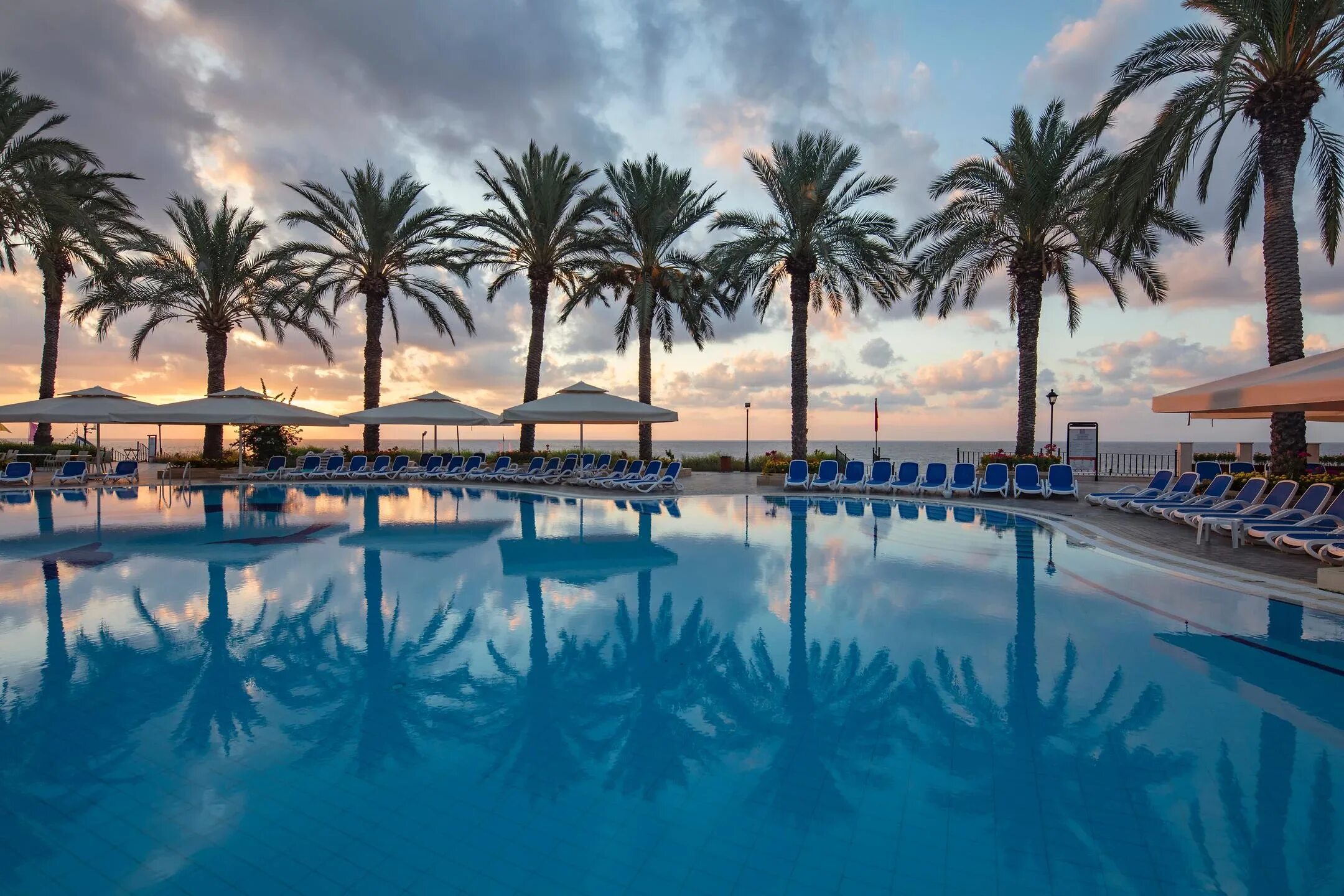 Астерия кемер резорт 5. Fantasia hotel кемер. Asteria hotel fantasia 5 турция кемер. Астория кемер резорт 5. Asteria resort.