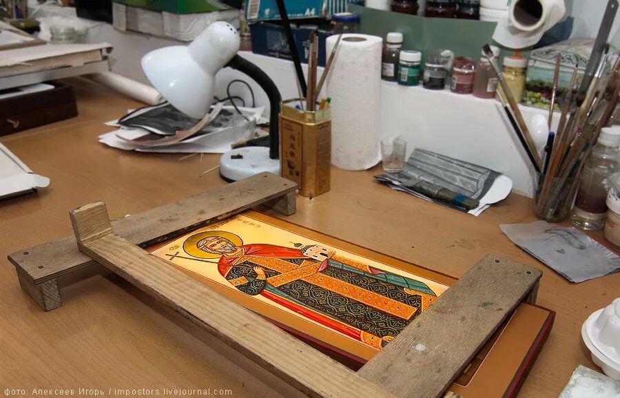 Роспись икон. Суздаль иконописец. Техника создания иконы. Технология написания иконы. Краски для написания икон.