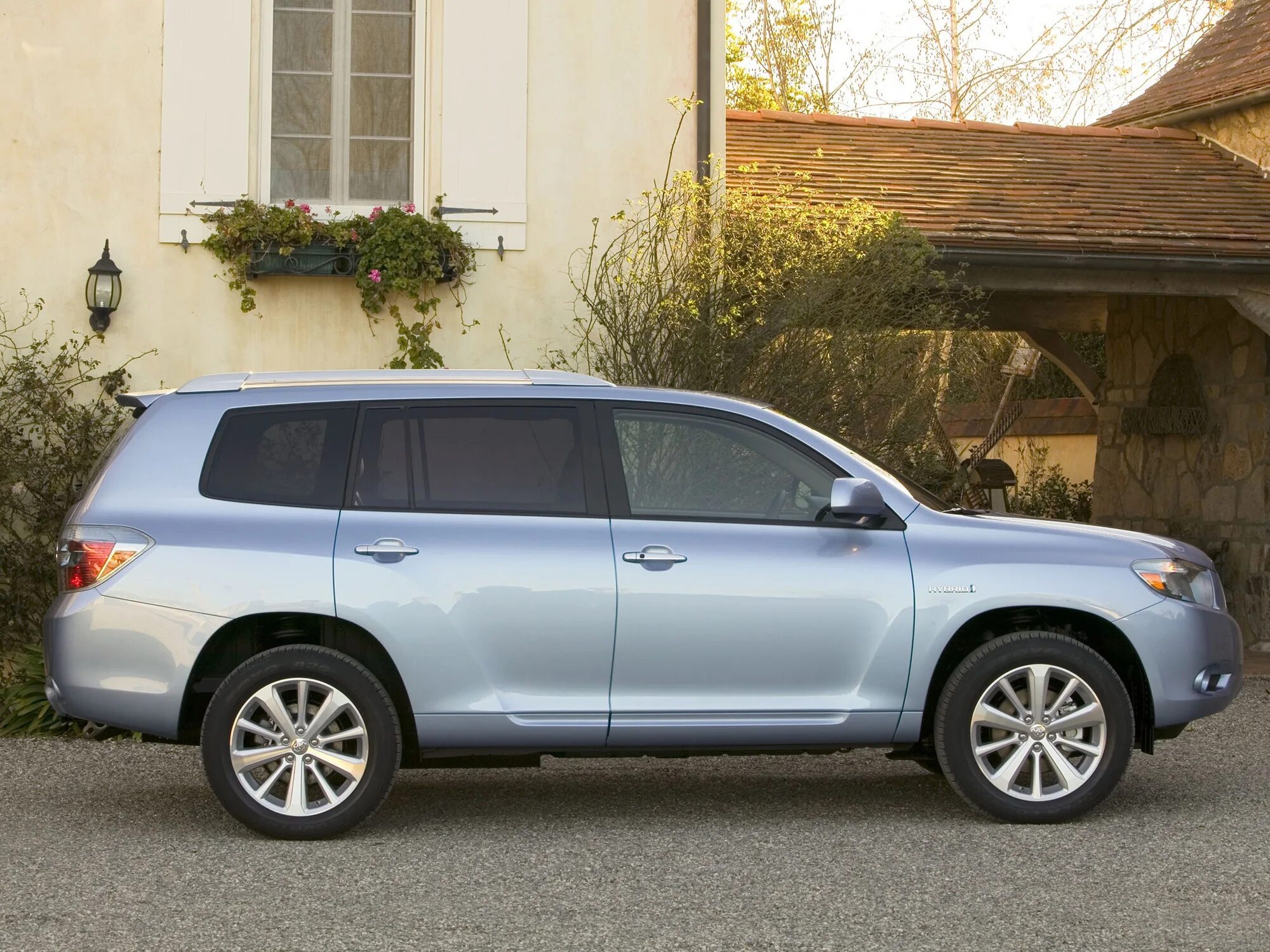 Toyota Highlander Hybrid 2008. Тойота хайлендер 2011. Тойота хайлендер 2008 гибрид. Toyota Highlander 2010 Hybrid.