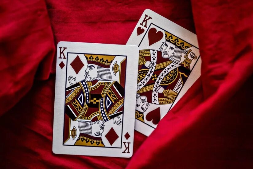 Игральные карты Blood King. Колода карт Magic Five playing Cards. Карточные короли. Четыре карточных короля.