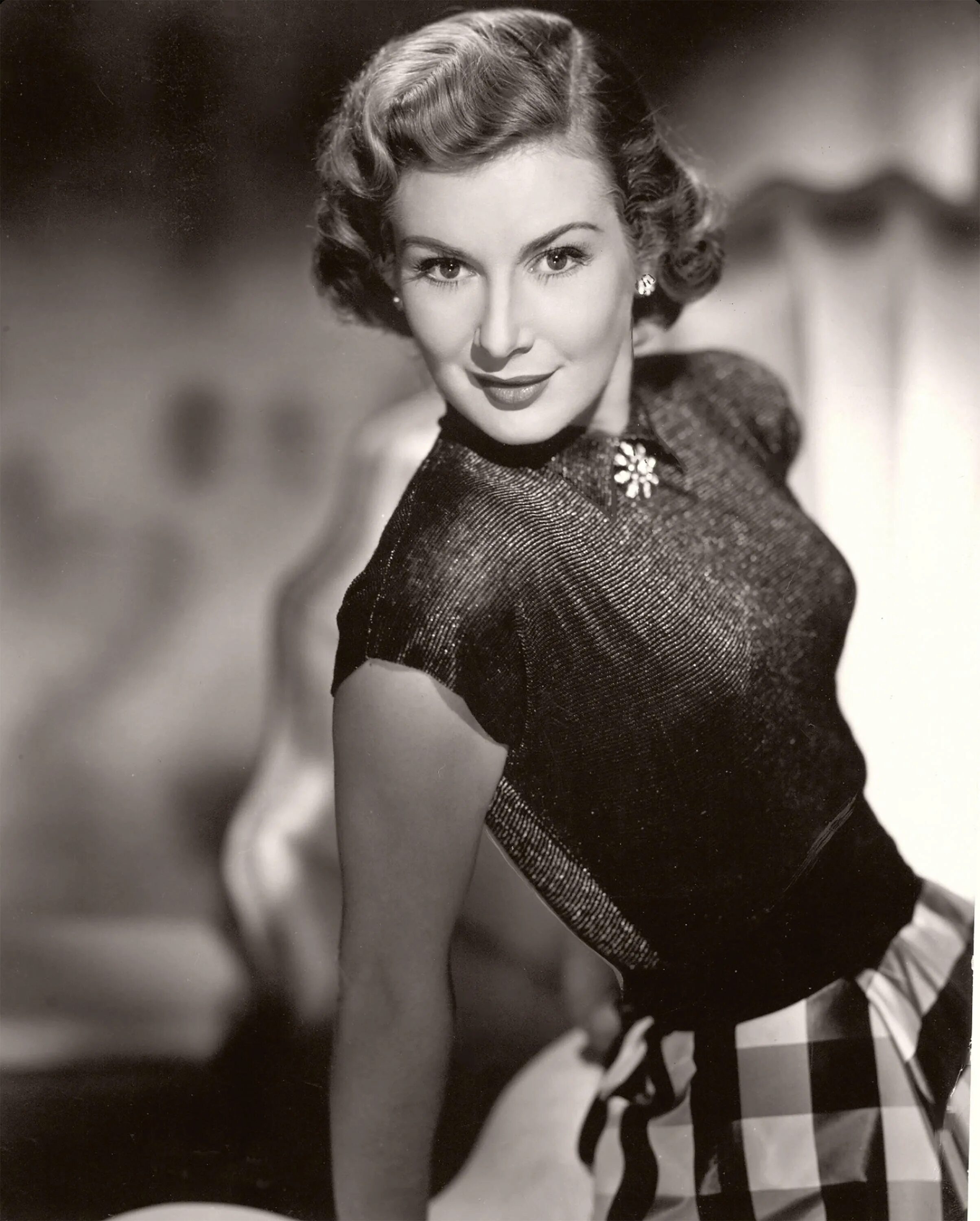 Девушка 1950 годов. Nina leen фотографии. Мода 1940-1950. Платья 60-х. Девушка 1950 годов.