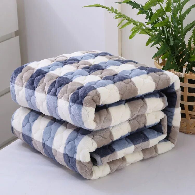 Толстый плед. Одеяло Blanket 180. Winter Home Tekstil одеяло. Плед теплый мягкий. Теплое мягкое одеяло.