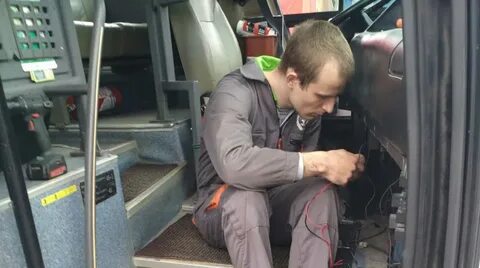 Монтажников автобус