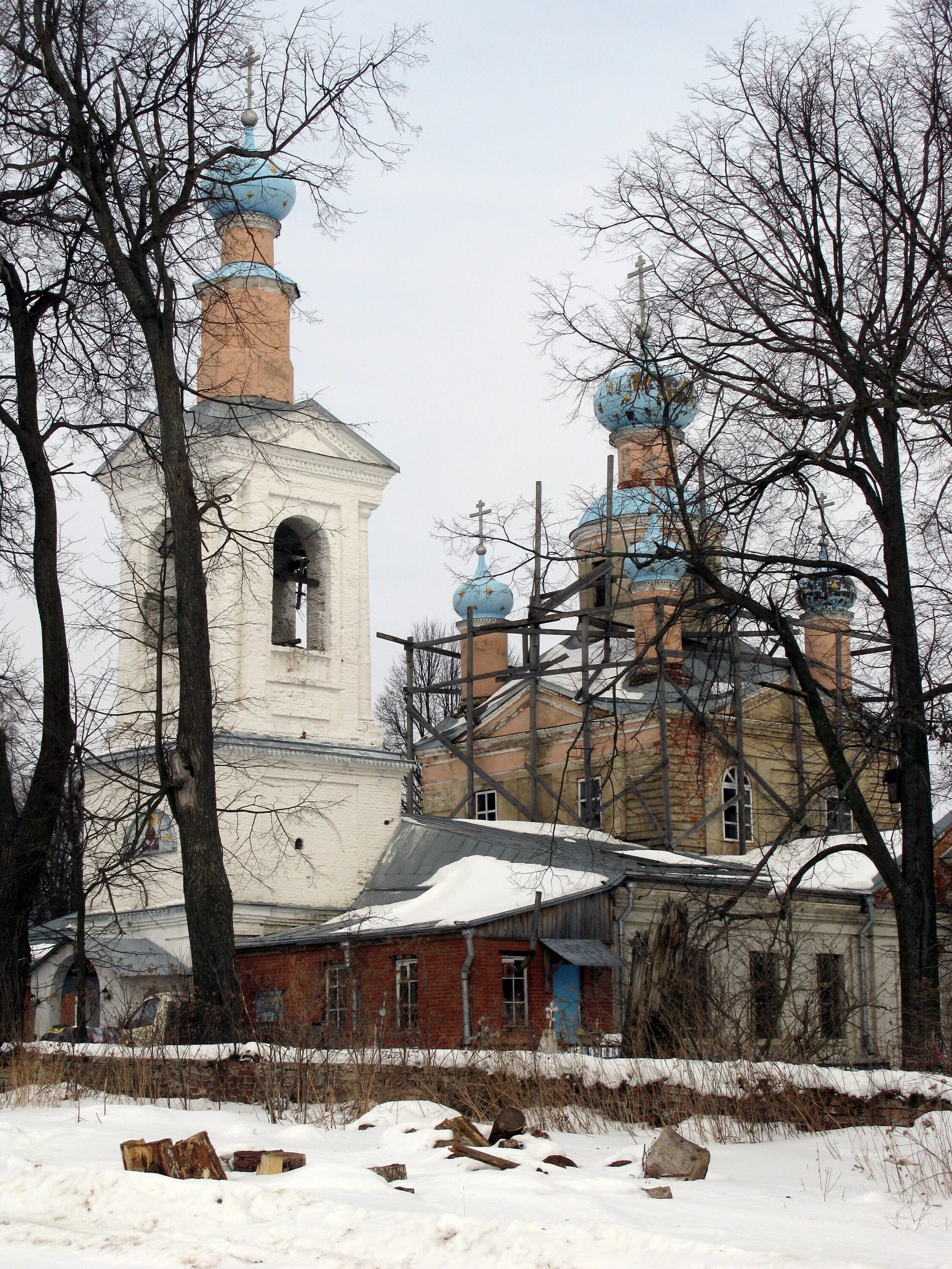 Волоколамск покровское. Покровское фото. Село покровское волоколамский район. Волоколамск покровское. Возмищенское кладбище волоколамск.