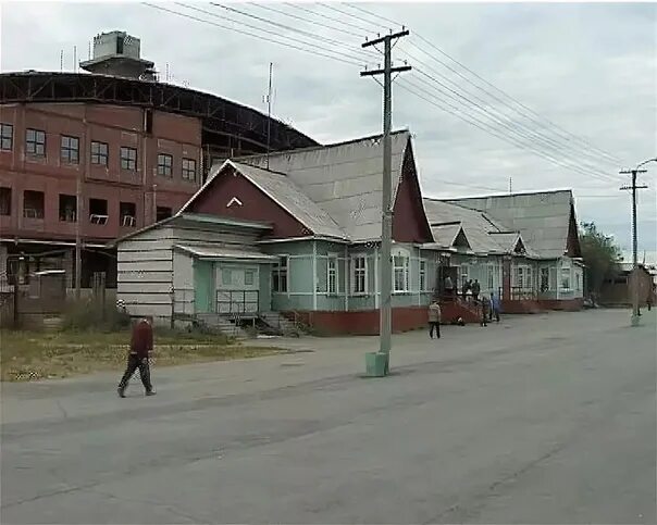 Лабытнанги улицы. Лабытнанги старый вокзал. жд вокзал лабытнанги. салехард жд вокзал. г. салехард / лабытнанги..