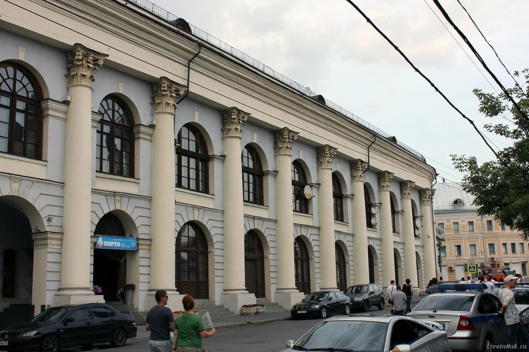 Старый Гостиный двор улица Ильинка. Москва, Варварка,3. Гостиный двор. Гостиный двор на Варварке. Ильинка 4 Гостиный двор.