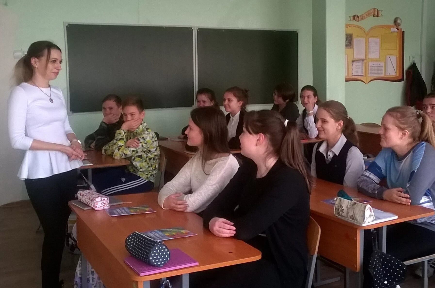 Мбоу сош 1 нижний ломов фото. Школа номер 1 нижний ломов. Сош 1 нижний ломов учителя. Мбоу сош 4 нижний ломов. Мбоу сош привалова верхний ломов.