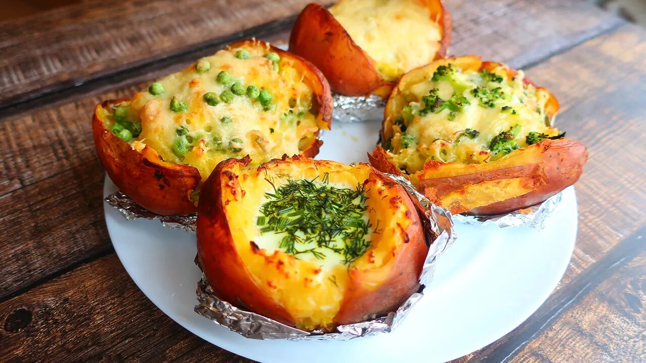 Как готовить крошку картошку. Крошка. Брускетта крошка картошка. Как готовить крошку картошку. Картофель запеченный крошка картошка.