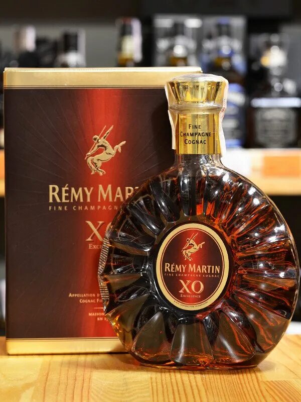 Коньяк Remy Martin XO Excellence 0.7. Remy Martin XO 0.7 Excellence в коробке. Remy martin 0.7 цена