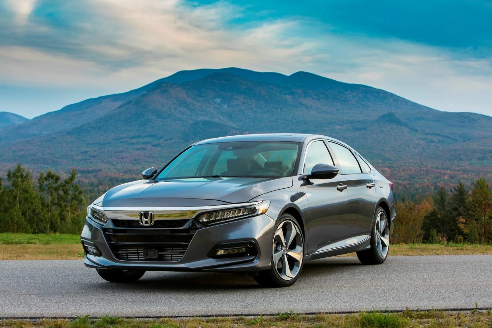 Honda new. Новая Honda Accord 2018. Новая Honda Accord 2020. Honda Accord 10 2021. Honda Accord 10 2020.