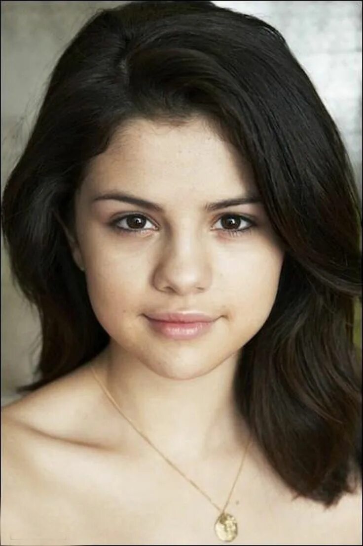 Гомес без макияжа. Selena gomez без макияжа.