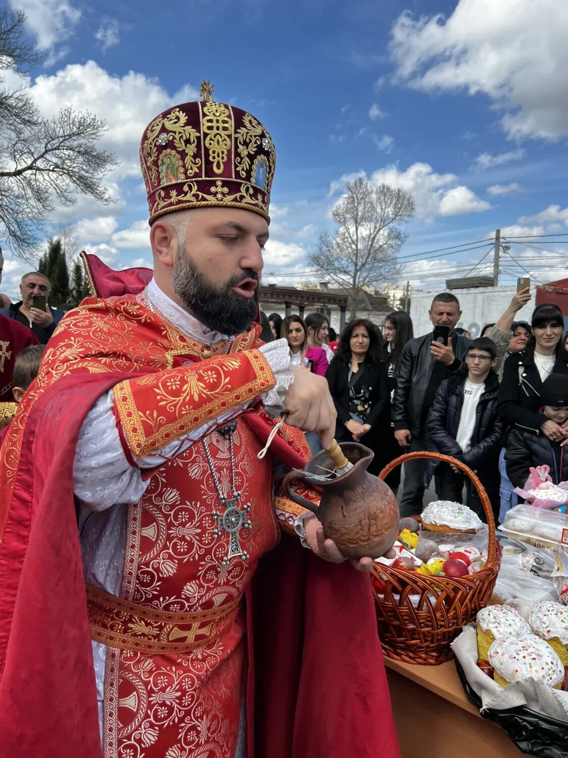 Какого числа в этом году армянская пасха. Пасха храм. Пасха в христианстве. Армения Пасха церкви. Армянская Пасха.