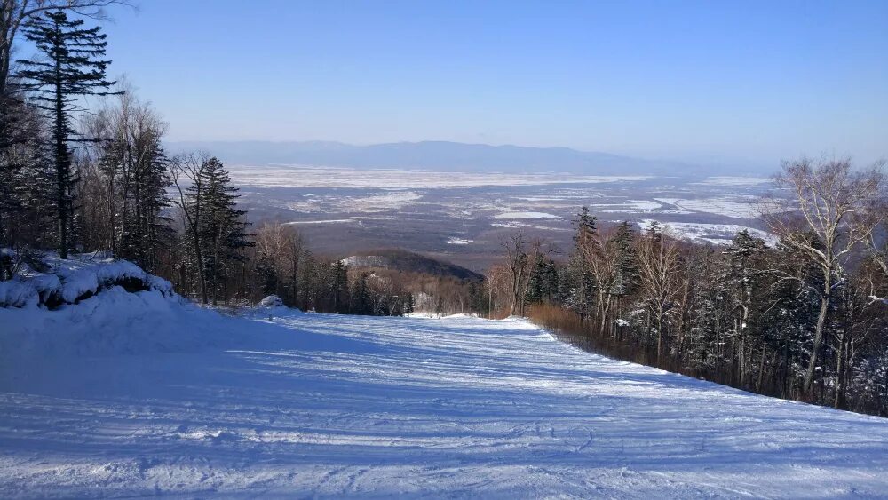 Город арсеньев. Арсеньев зимой. Зима арсеньев. Горнолыжка арсеньев приморский край. Горнолыжная база в г.
