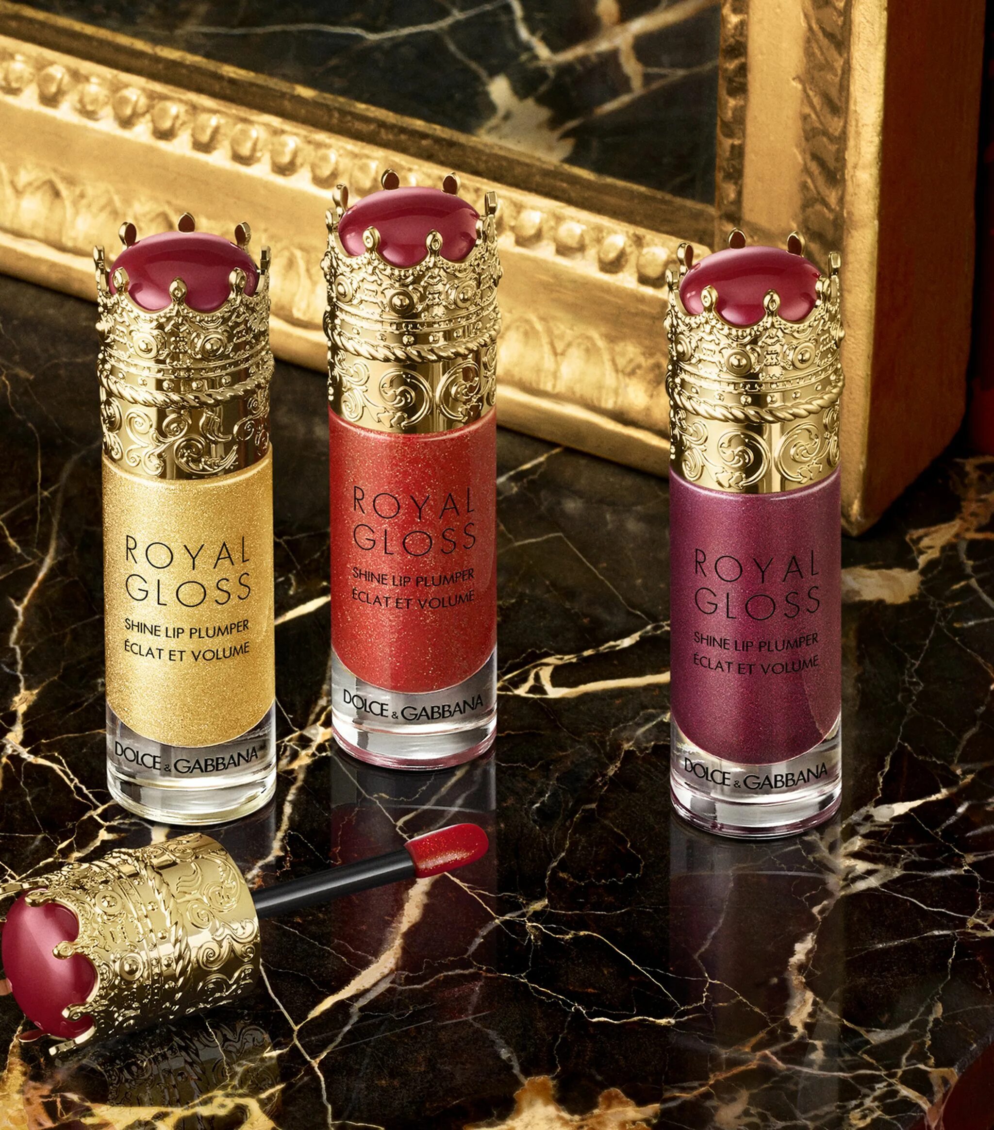 Блеск для губ дольче. Dolce Gabbana Royal Gloss. Блеск Royal Gloss Dolce Gabbana. Dolce Gabbana Royal Gloss Secret Gold. Блеск Дольче Габбана Royal Gloss.