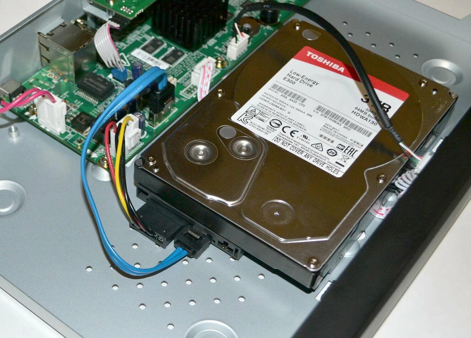 Hikvision hdd 4tb. Лучшие жесткие диски для видеорегистраторов. Жесткий диск 2тб на видеорегистратор. Внешний raid 1 ssd. Hdd rvi питание.