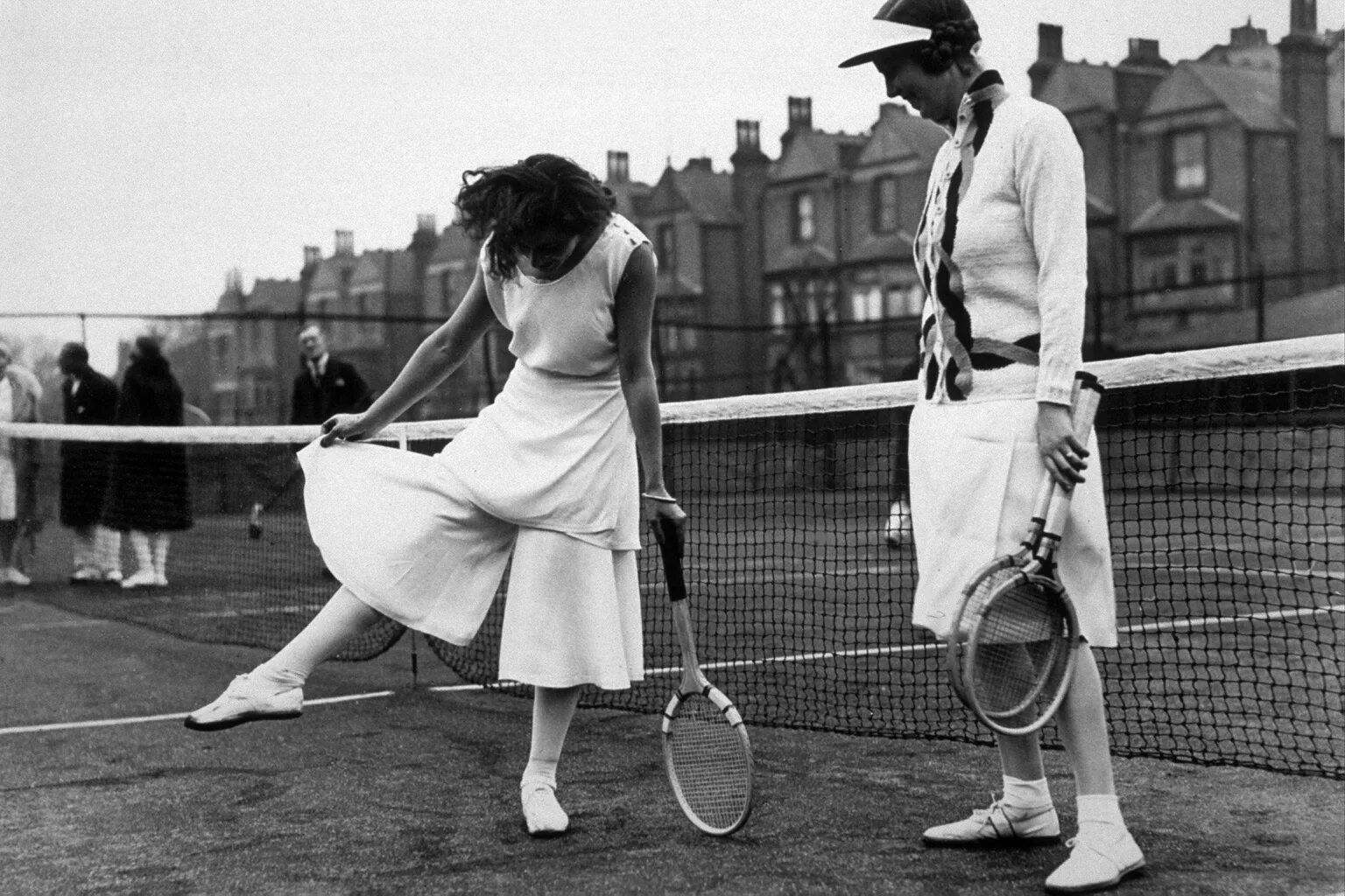 Женщинам с самого первого. Коко Шанель кюлоты. Спортивный стиль 20 века.