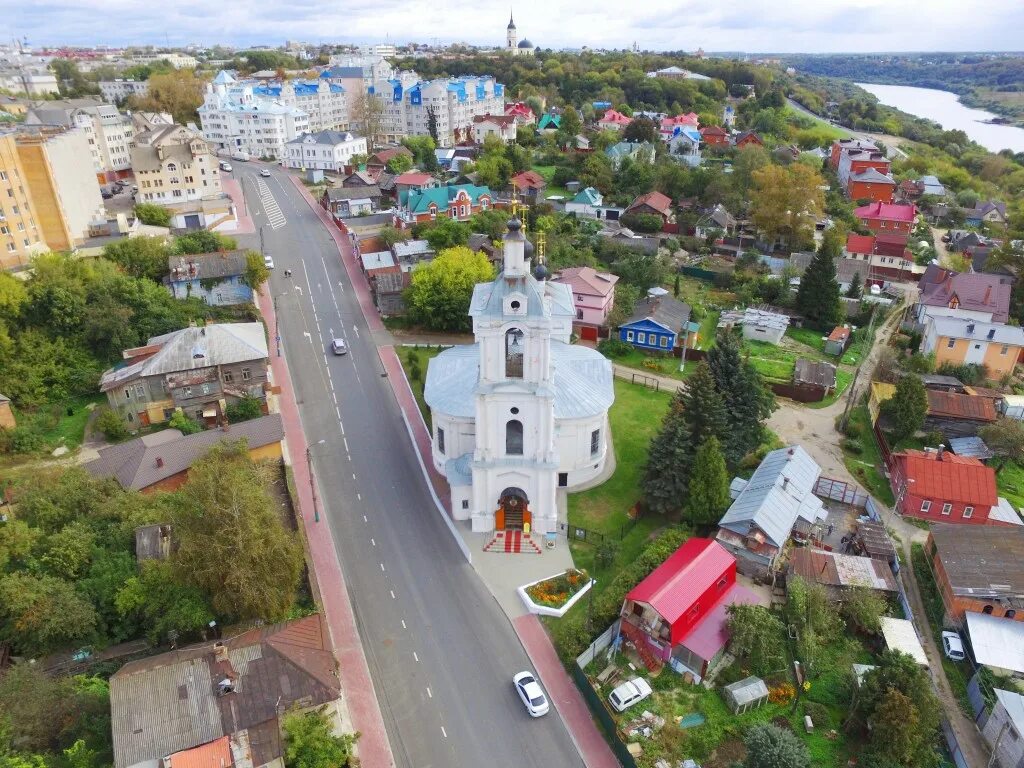 Спасо-Преображенская Церковь в Калуге. Церковь Спаса Преображения Калуга. Калуга Церковь Спаса за верхом. Храм Преображения Господня в городе Калуге Калуга. Переехать в калугу