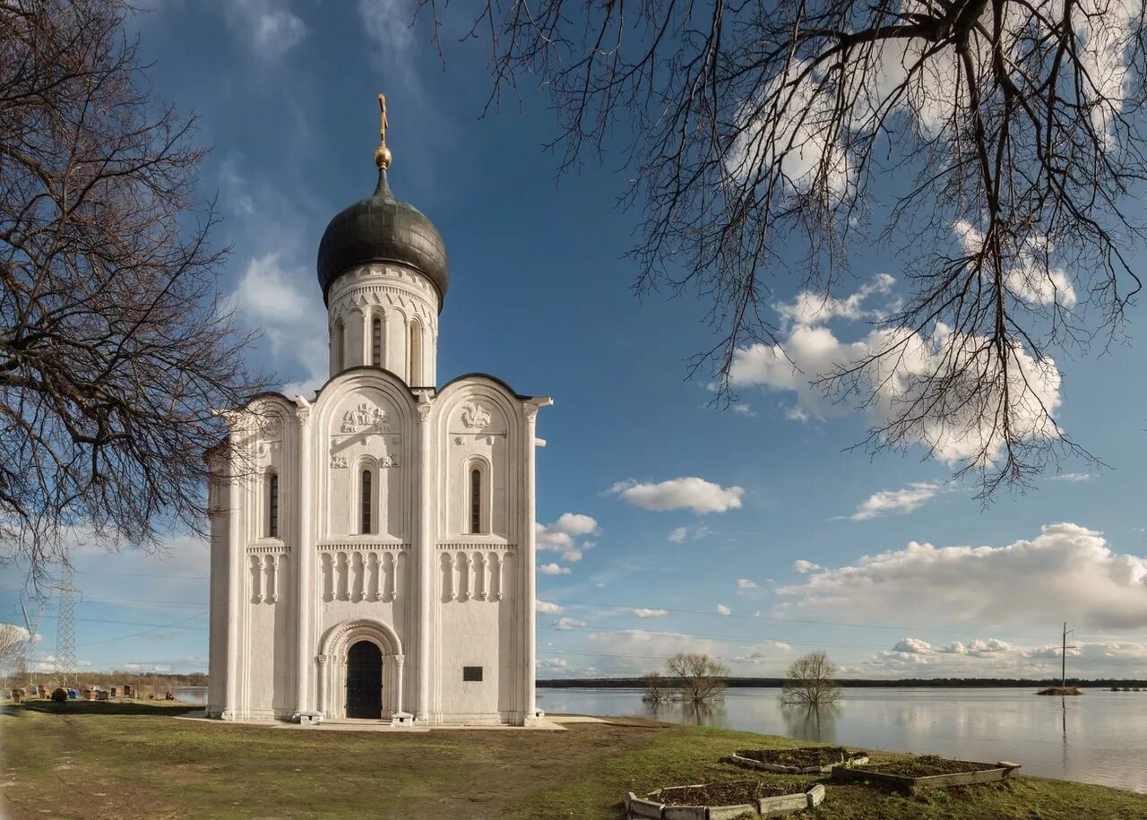 первые архитектурные памятники на руси. дмитриевский собор суздаль. город владимир дмитриевский собор. золотые ворота ярослава мудрого в киеве. дмитриевский собор во владимире 12 век.