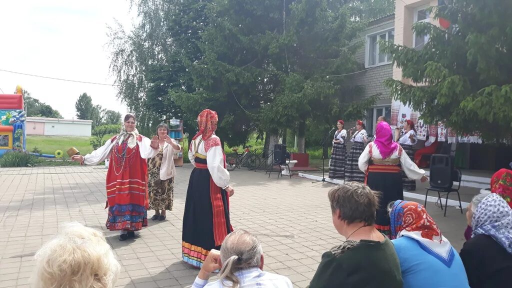 Погода вышние пены ракитянского района. Ракитянский Карагод. Нижнепенское сельское поселение Ракитянского района. Село нижние пены Ракитянского района Белгородской области. Нижнепенская школа Ракитянского района Белгородской области 2016.