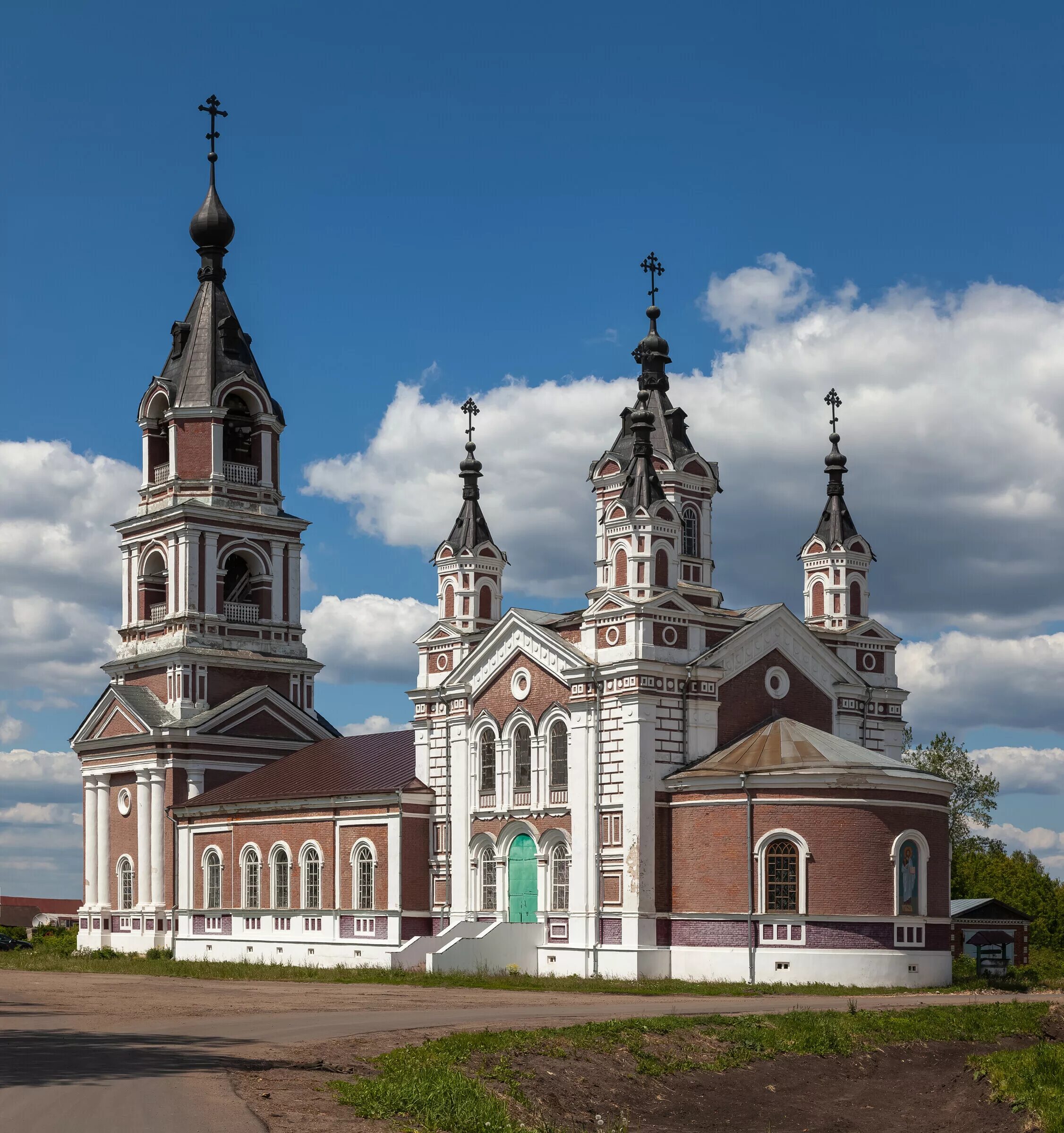 Погода на неделю арзамас нижегородской области. Церковь село Туманово Арзамасский район. Село большое Туманово Арзамасский район. Храм село Туманово. Село большое Туманово Арзамасский район Нижегородская область.