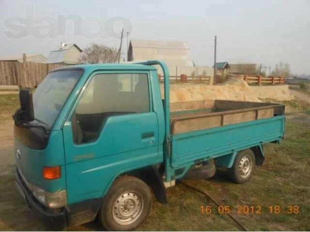 Грузовики бу иркутская область. Toyota Dyna 1998. Тойота Dyna 1998. Тойота Дюна 1998. Тойота Дюна 1.5 тонны 2014.