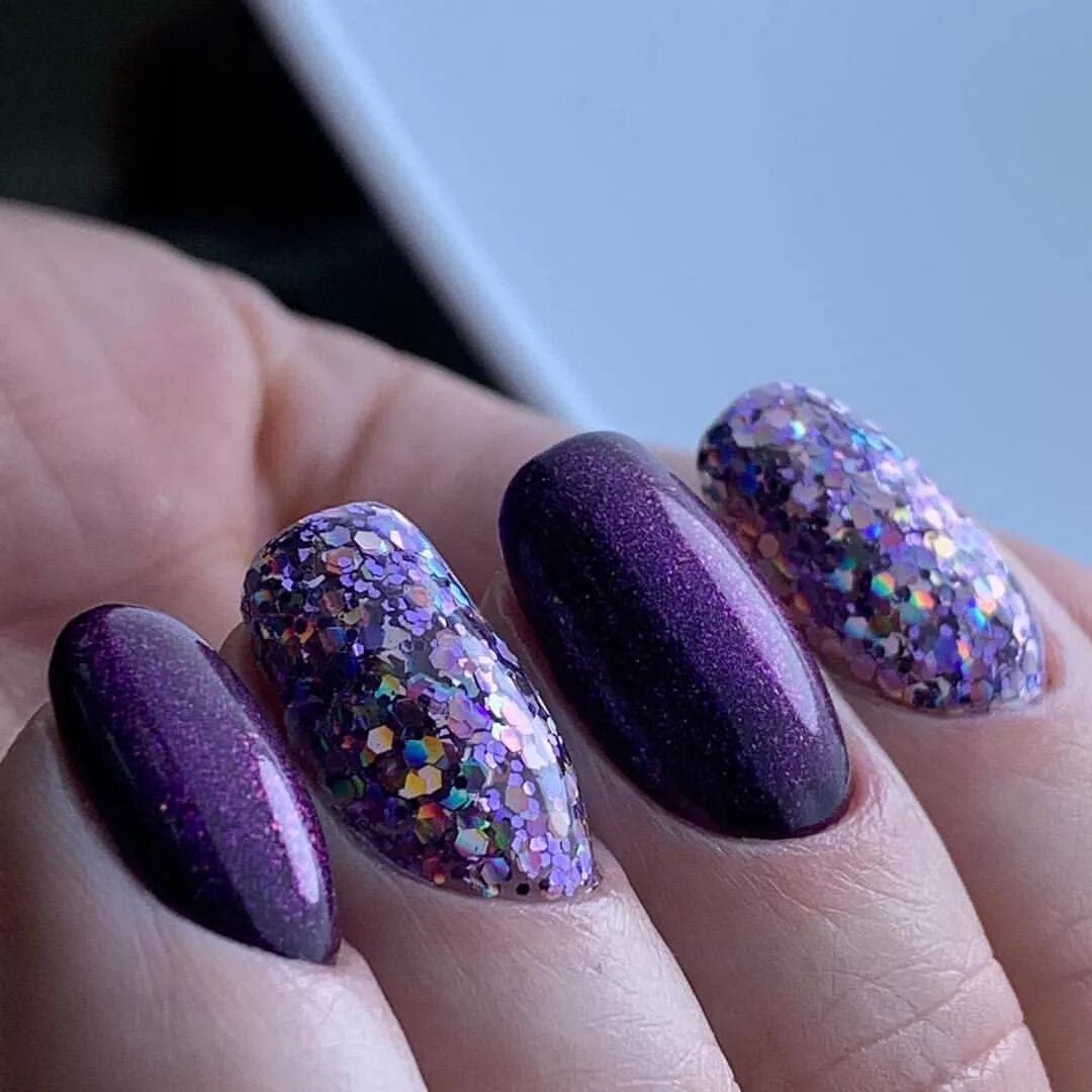 Дизайн ногтей с блестками 2023. Люксио glitter Crush. Luxio Crush блестки. Luxio glitter Crush. Лак люксио глиттер.