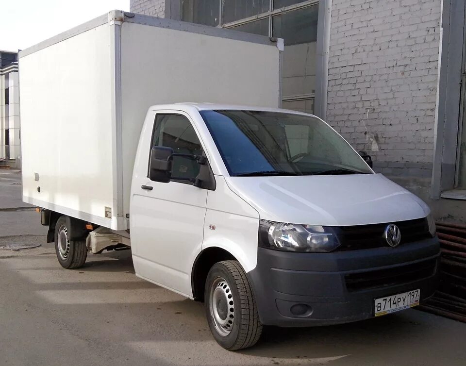 Фольксваген транспортёр т5 грузовой фургон. Volkswagen Transporter t5 грузовой. Фольксваген грузовой бортовой т5. Volkswagen Transporter t5 будка.