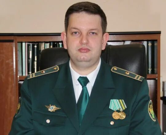 Таможенный инспектор. Советник 3 класса государственной гражданской службы в фтс. Таможенный пост уссурийский. Старший государственный таможенный инспектор. Форма таможенной службы.