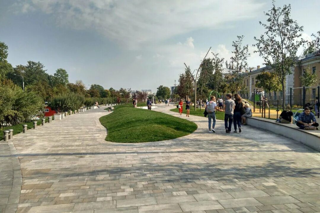 Линейный парк набережной сан диего. Парк музеон крымская набережная. Паланга велодорожки. Общественные пространства набережные. Благоустройства аллеи чебоксары.