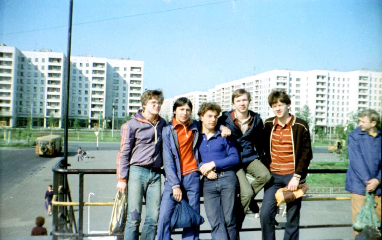 Ретро тольятти автозаводский район. В 1983 году в городе. В 1983 году в городе. Ленинград проспект ветеранов. Волгодонск, волгодонск, 1960.