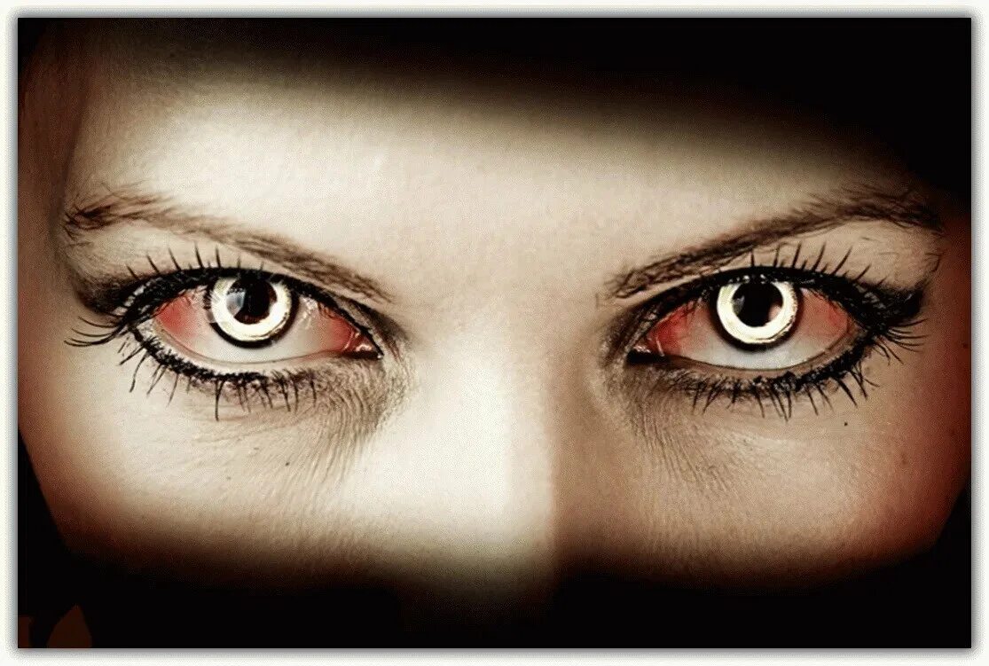 Найди дурной глаз. Злые глаза. Женские глаза. Красивые женские глаза. Глаза ведьмы.
