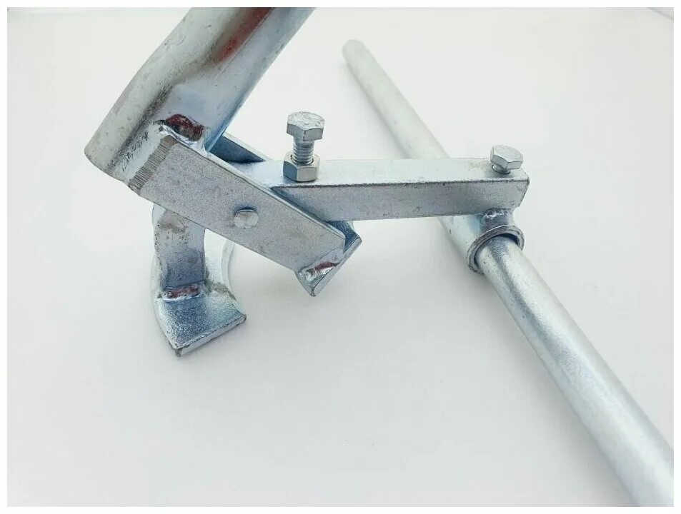 ключ для куботейнера оцинкованный с регулировкой зажима. ключ для куботейнера профи. ключ для куботейнера ibs. ключ для куботейнера оцинкованный с регулировкой зажима. приспособление для открытия куботейнеров.