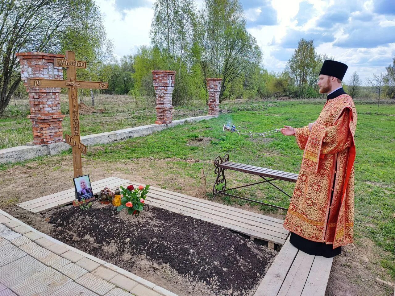 Поминовение усопших. Радоница поминовение усопших. Радоница фото. Фото на Радоницу.