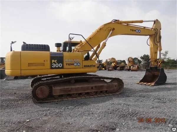 Прокат 300. Экскаватор Komatsu рс300-8. Komatsu 300-360. Комацу РС 30. LDG 300 экскаватор.