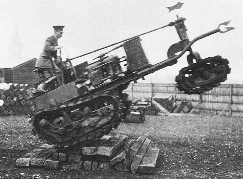 Изобретения во время войн. Киллен-Стрейт танк. Оружие первой мировой войны танки. Трактор Киллен-Стрейт. Техника первой мировой.