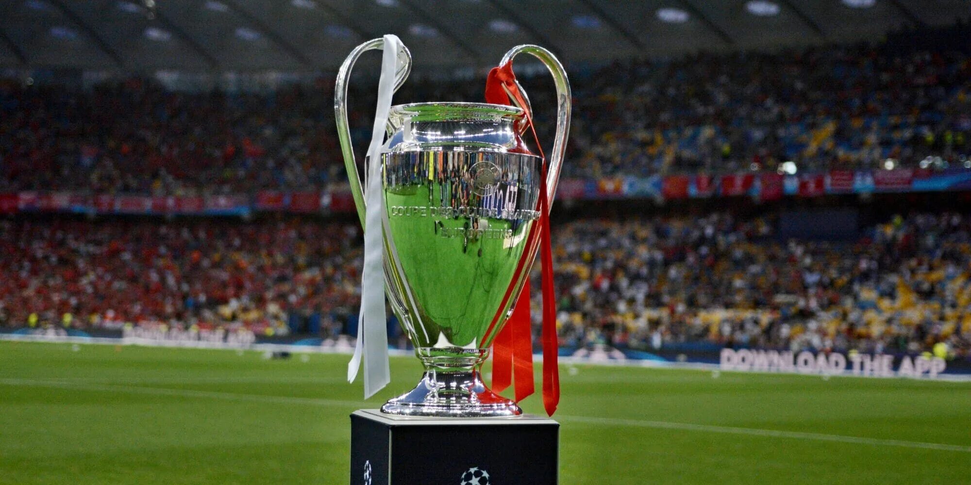 Champions league live stream. Финал Лиги чемпионов УЕФА 2022. Кубок Лиги чемпионов UEFA. Финал Лиги чемпионов УЕФА 2004. Кубок Лиги чемпионов фото.