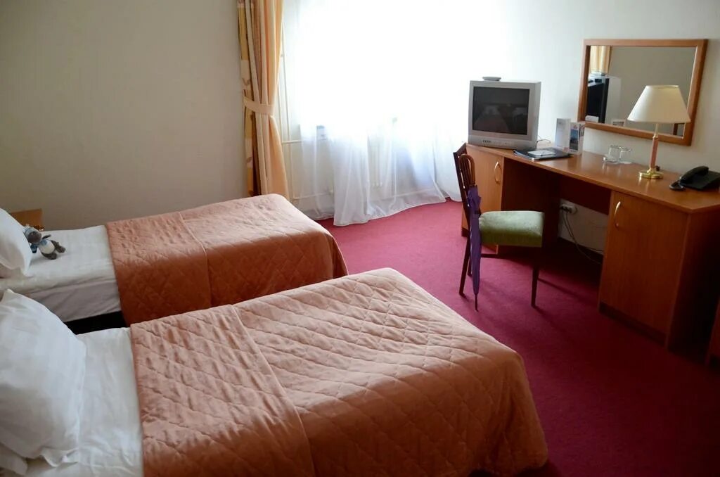 Волжская ривьера углич ресторан. Гостиница углич сайт. Волжская ривьера углич. Углич гостиница азимут. Гостиница углич сайт.