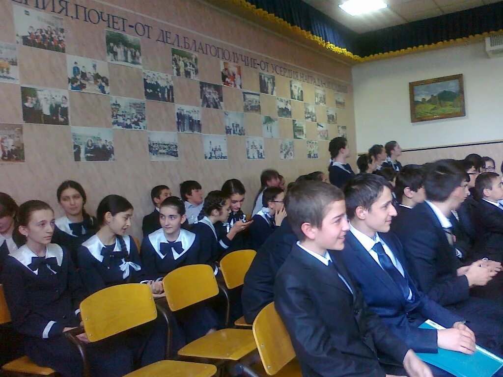 Лицей назрань. Гимназия 1 назрань. г назрань школа гимназия. гимназия 1 город карабулак. гимназия 1 ингушетия.